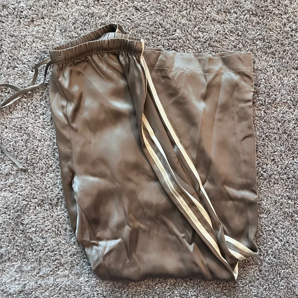 DONNI The Silk Stripe Crop Pant - Picture 4 of 5